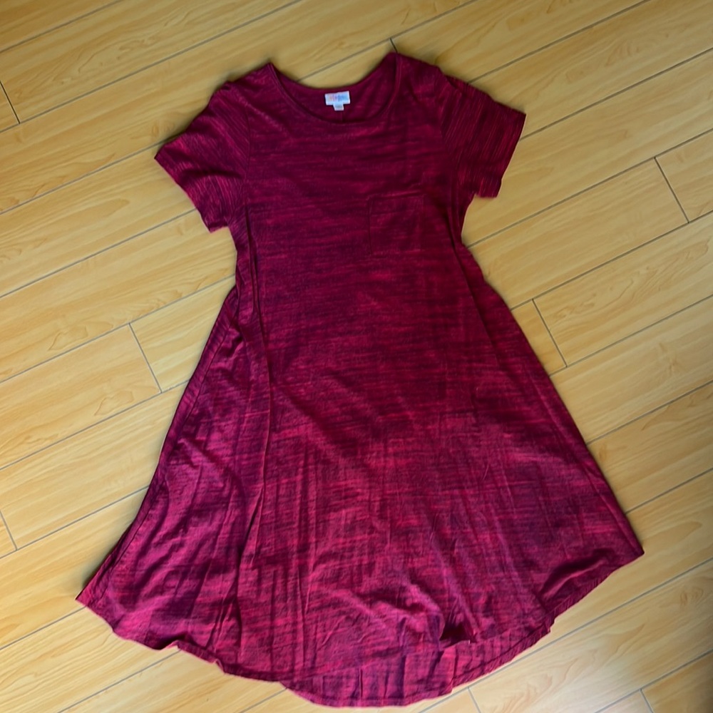 Fuchsia Lularoe Carly high-low hem T-shirt dress